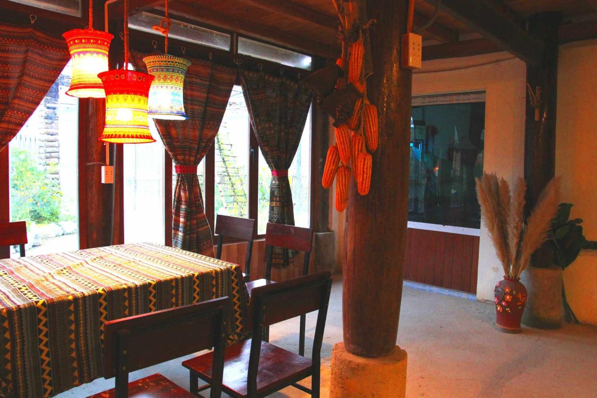Surelee House And Trekking Hotel Sa Pa Buitenkant foto