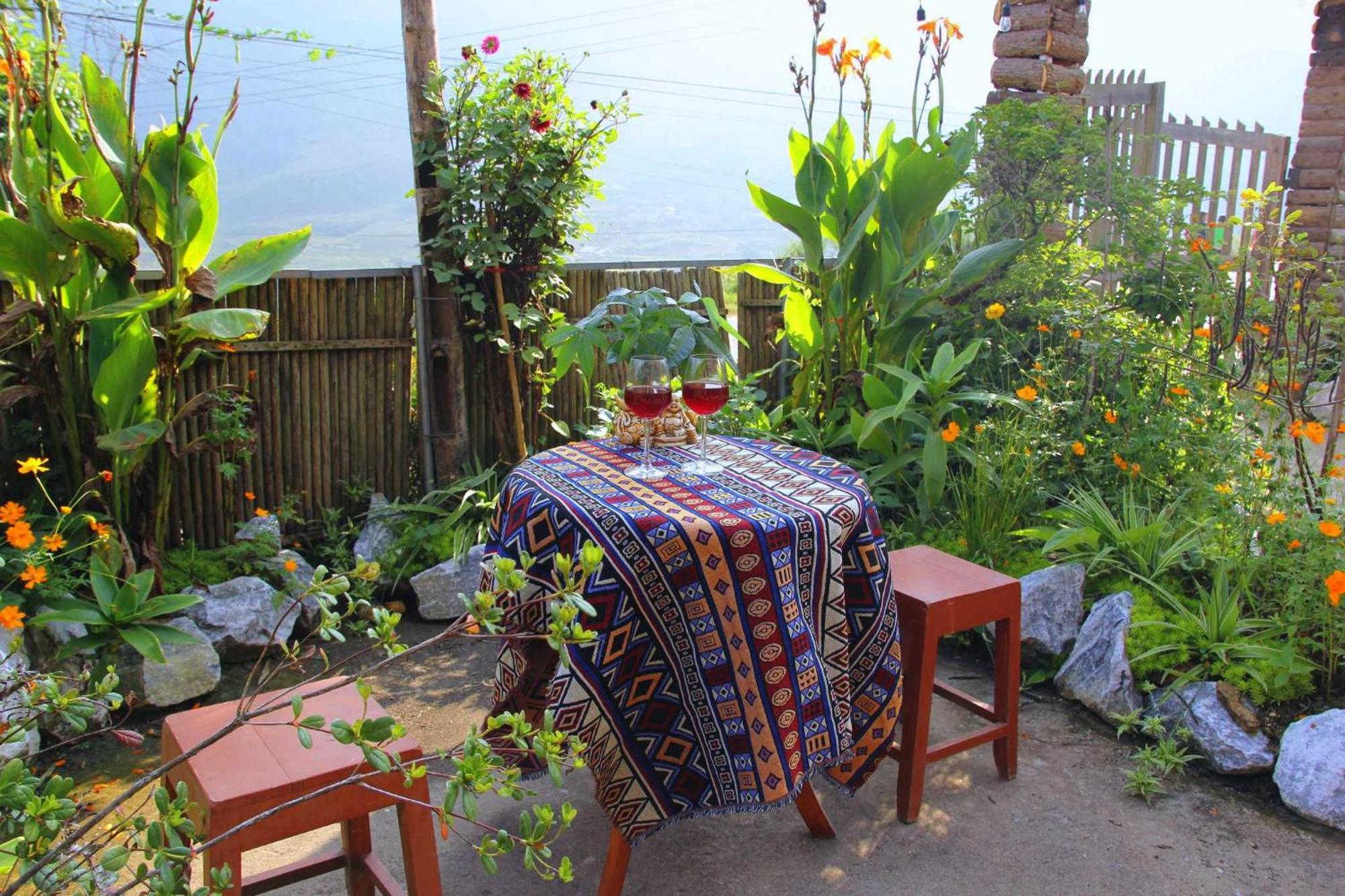 Surelee House And Trekking Hotel Sa Pa Buitenkant foto